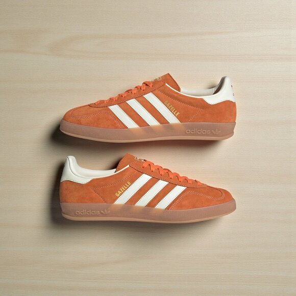 Adidas Gazelle Unisex Athletic Shoe - Picture 6 of 11